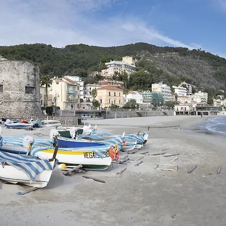 5 Minutes Sea Stunning Apartment *